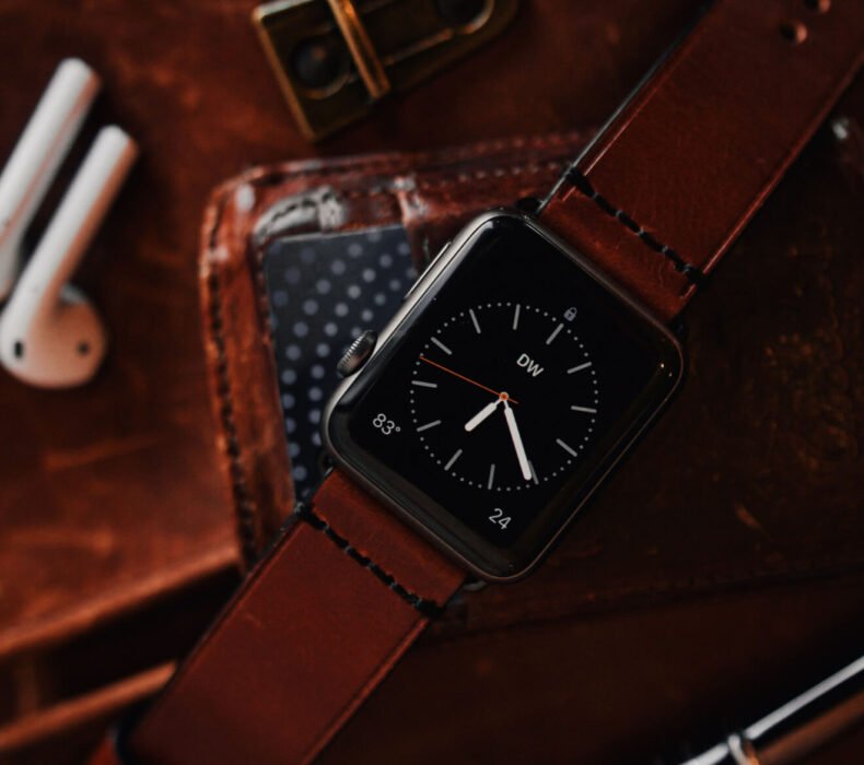 A next-gen smartwatch packed with features for fitness enthusiasts and tech lovers.