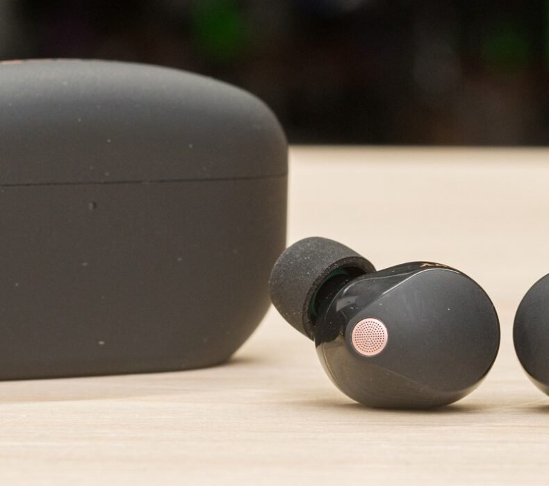 Sony WF-1000XM5 Review Thailand 2026: Best ANC Earbuds for Bangkok Commuters?