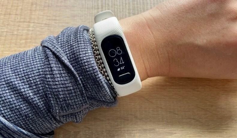 Garmin Vivosmart 5 Review Thailand 2026: Slim Fitness Tracker Worth ฿5,000?